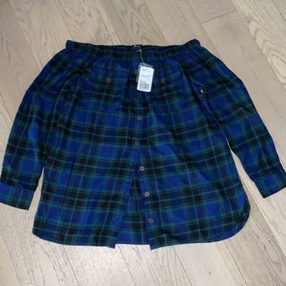 Foever 21 Off‎ the shoulder Woven Top - Picture 2 of 3